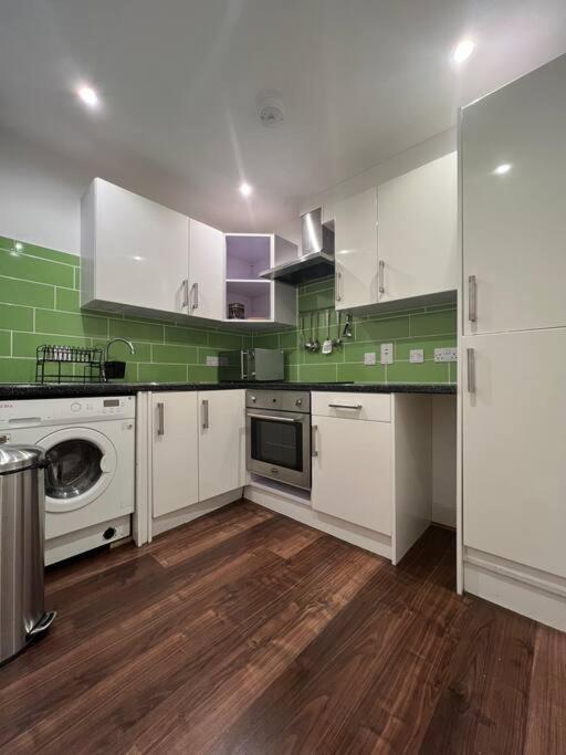 Apartment Modern In Centre
